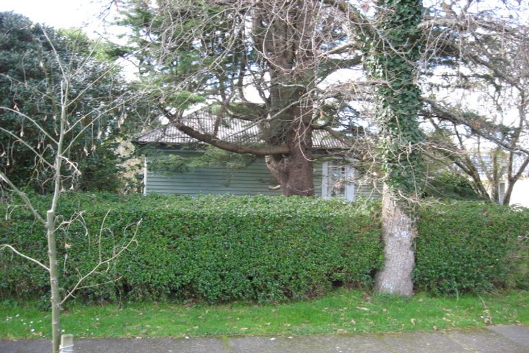 Photo of property in 10 Faulke Avenue, Wainuiomata, Lower Hutt, 5014