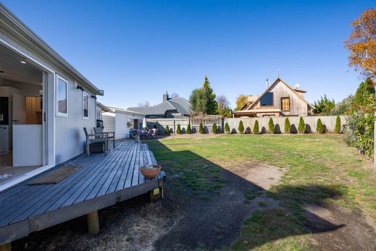 Photo of property in 4 Kathleen Place, Rainbow Point, Taupo, 3330