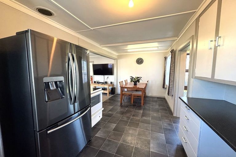 Photo of property in 2 Springfield Street, Balclutha, 9230