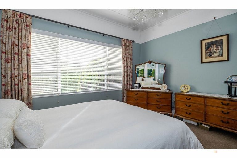 Photo of property in 12 Parsonage Road, Waimate, 7924