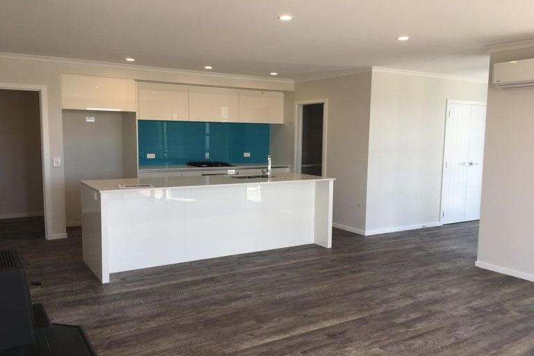 Photo of property in 1 Saddlers Way, Papamoa, 3118