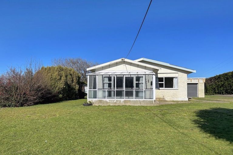 Photo of property in 128 Oteramika Road, Seaward Bush, Invercargill, 9871