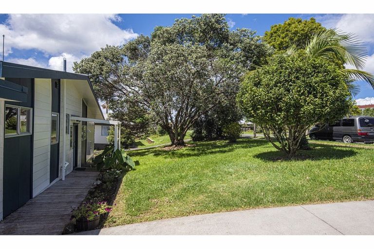 Photo of property in 16 Ascot Avenue, Te Kamo, Whangarei, 0112