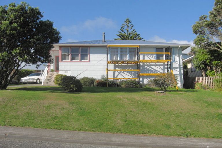 Photo of property in 56 Downes Street, Titahi Bay, Porirua, 5022