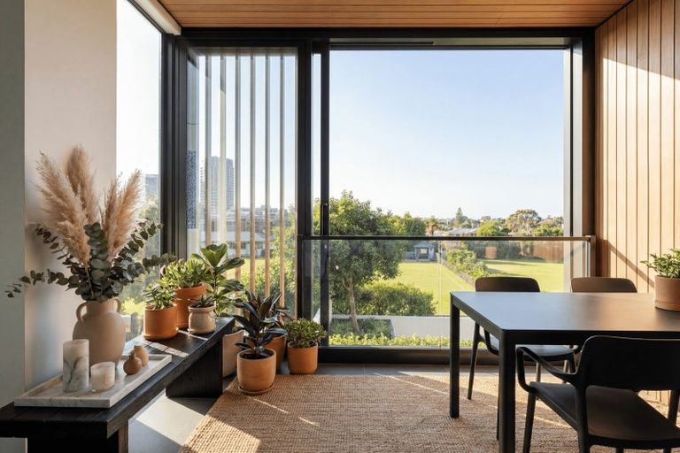 Photo of property in Frank Sargeson Apts, 104/74 Anzac Street, Takapuna, Auckland, 0622