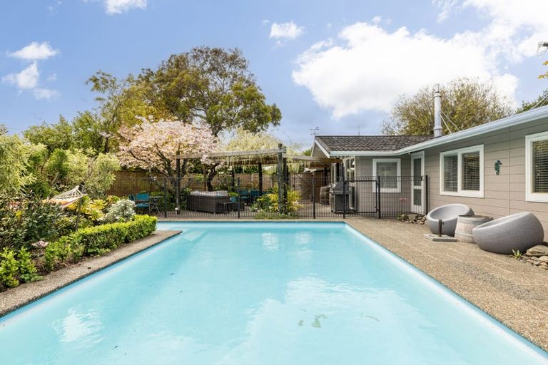 Photo of property in 5 Saint Hill Lane, Havelock North, 4130