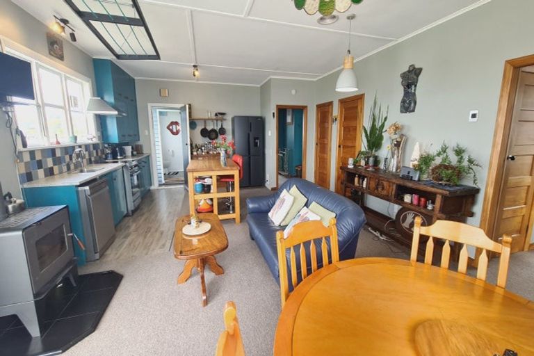 Photo of property in 23 Osborne Street, Riverton/aparima, Riverton, 9822