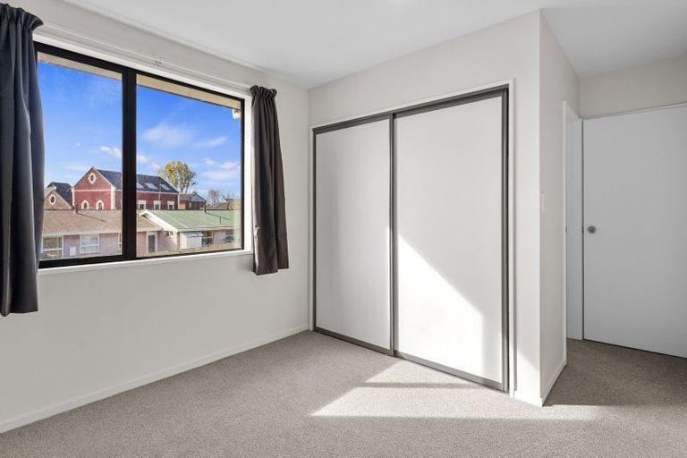 Photo of property in 90c Mathesons Road, Phillipstown, Christchurch, 8011