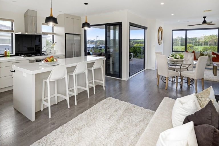Photo of property in 34 Weatherly Drive, Beachlands, Auckland, 2018