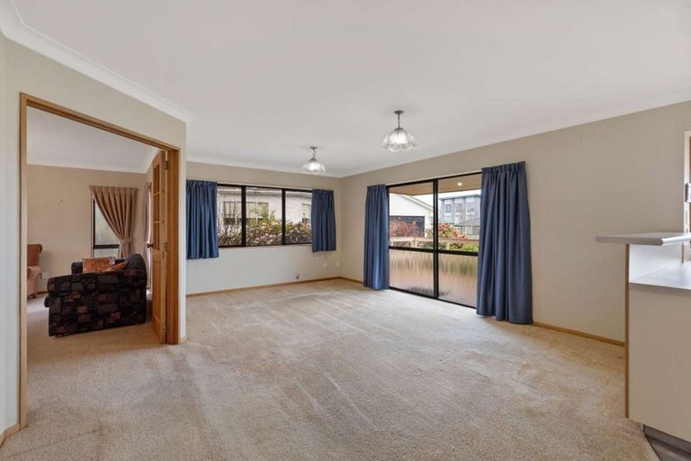 Photo of property in 5 Wanganui Road, Marton, 4710