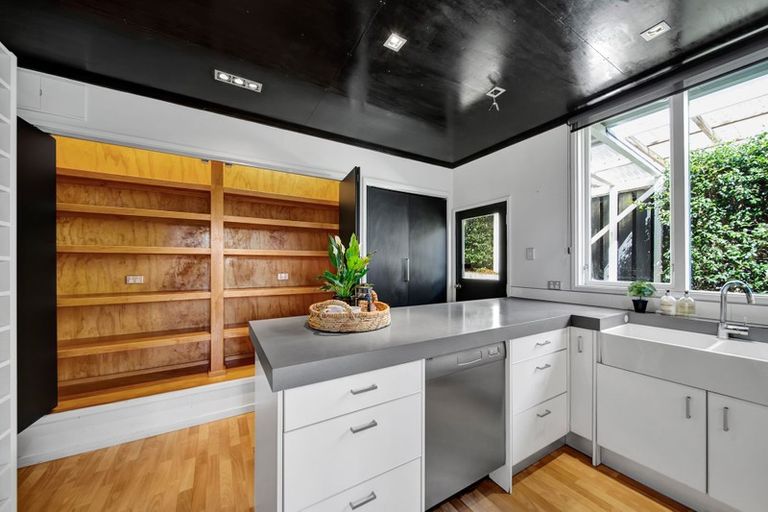 Photo of property in 59 Doralto Road, Frankleigh Park, New Plymouth, 4310