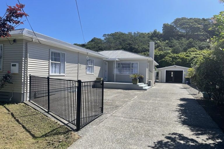 Photo of property in 64 Dover Road, Wainuiomata, Lower Hutt, 5014