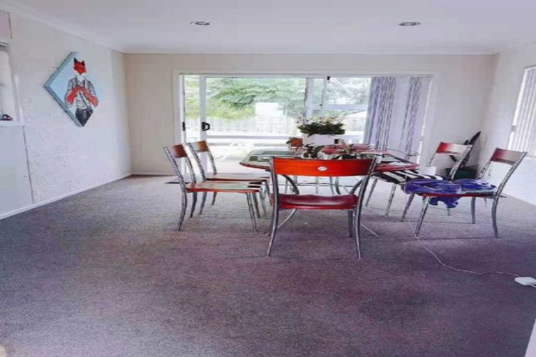 Photo of property in 7 Ellesmere Crescent, Pakuranga Heights, Auckland, 2010