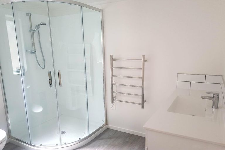 Photo of property in 52 Morrow Avenue, St Andrews, Hamilton, 3200