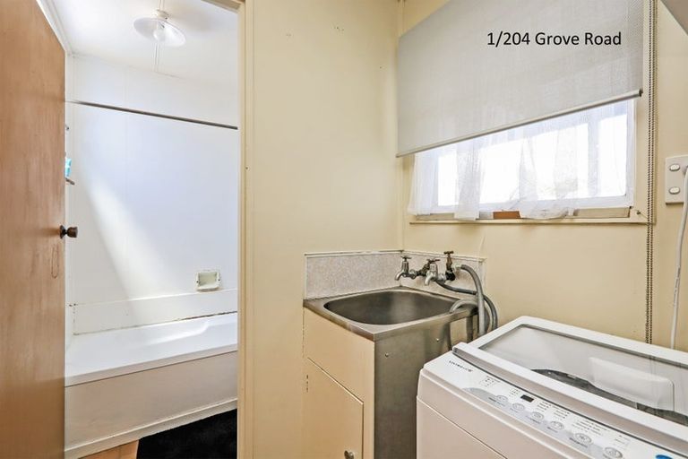 Photo of property in 1/204 Grove Road, Mayfair, Hastings, 4122