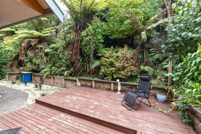 Photo of property in 25 Shetland Street, Glen Eden, Auckland, 0602