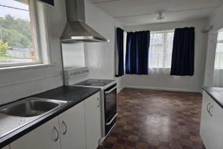 Photo of property in 11 Maher Place, Ranui, Porirua, 5024