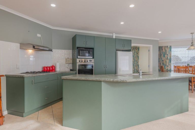 Photo of property in 1 Virginia Grove, Milson, Palmerston North, 4414