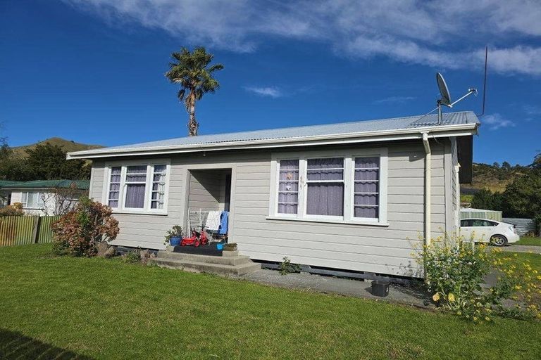 Photo of property in 49 Steele Road, Tamarau, Gisborne, 4010