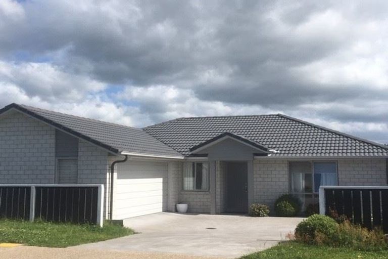 Photo of property in 24 Materawaho Way, Pyes Pa, Tauranga, 3112