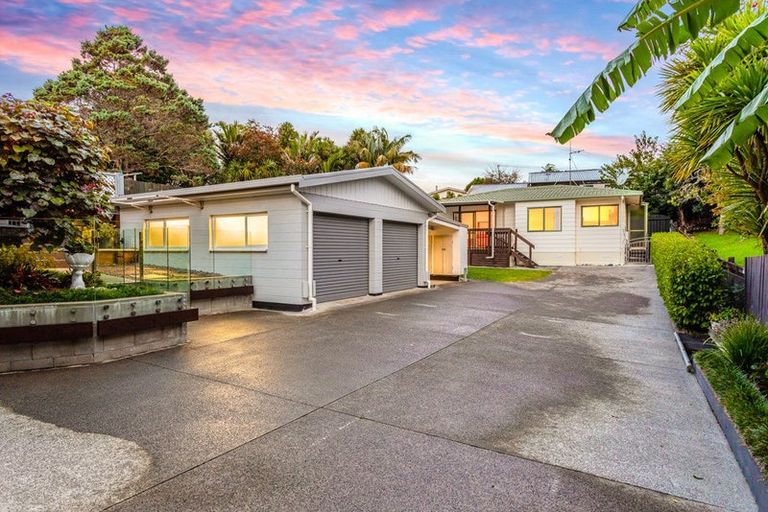 Photo of property in 171 Edmonton Road, Te Atatu South, Auckland, 0610