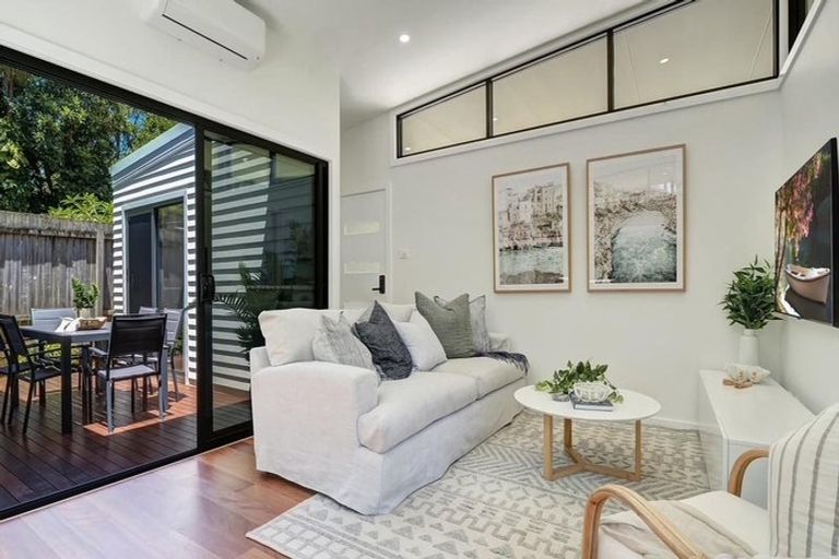 Photo of property in 75 Vincent Street, Howick, Auckland, 2014