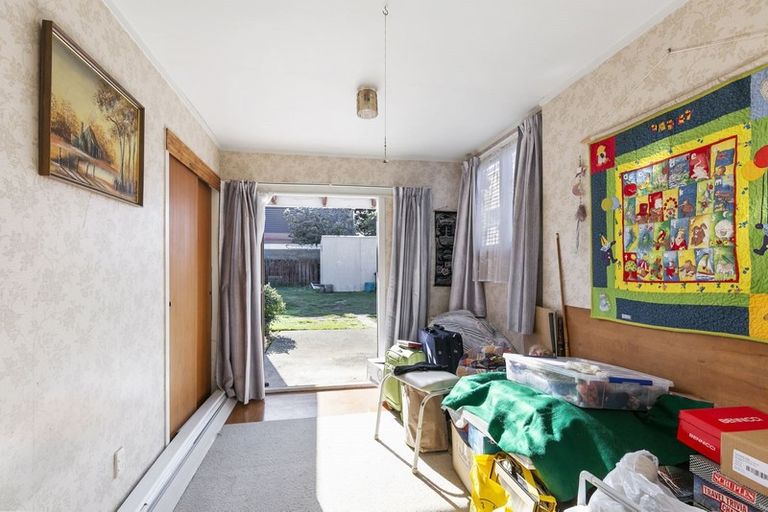 Photo of property in 14 Rua Street, Lyall Bay, Wellington, 6022