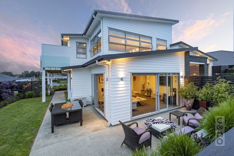 Photo of property in 4 Tauwaka Crescent, Riverhead, 0820