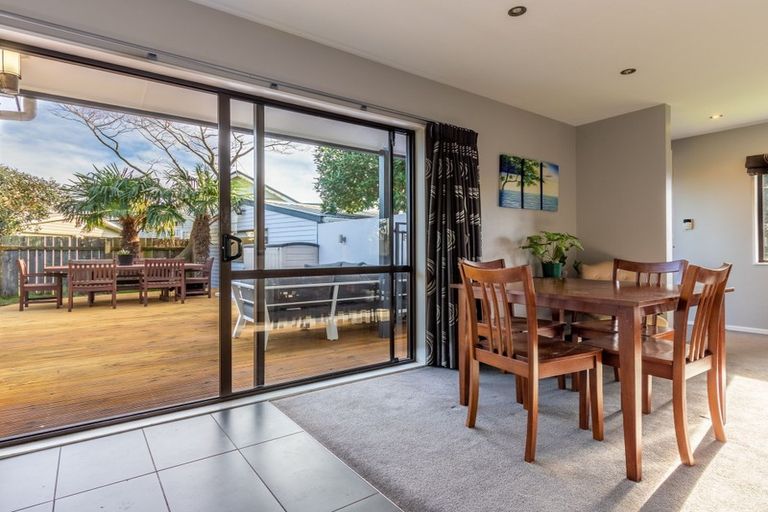 Photo of property in 10 Rodney Grove, Paraparaumu, 5032