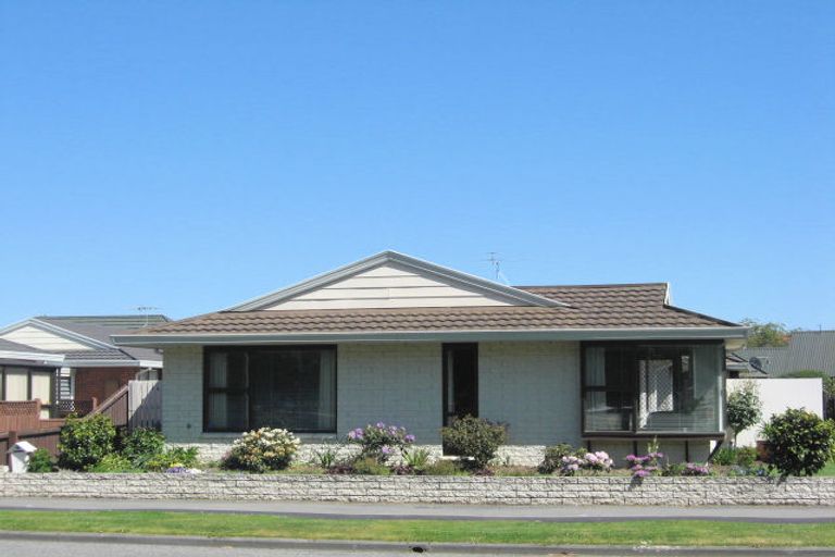 Photo of property in 2/62 Leacroft Street, Bishopdale, Christchurch, 8053