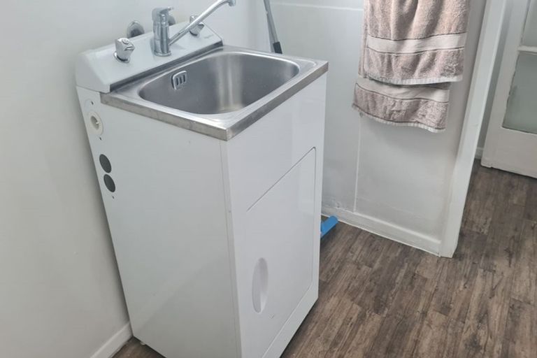 Photo of property in 30 Johnston Street, Featherston, 5710