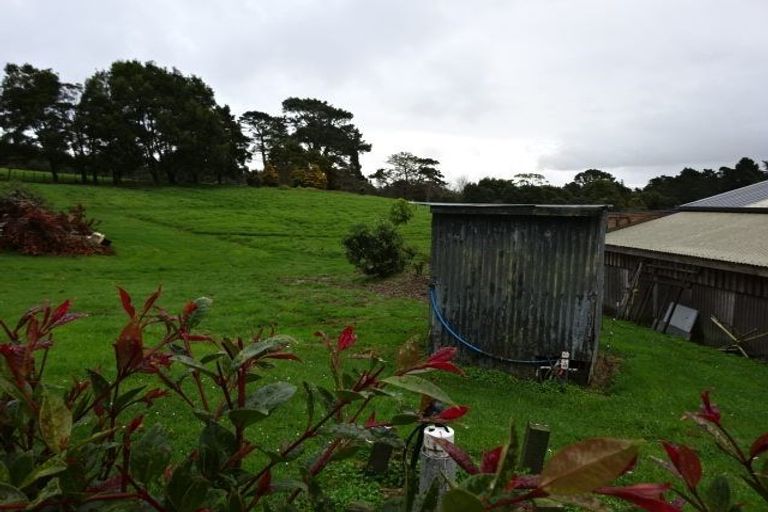 Photo of property in 29 Hardens Lane, Paremoremo, Auckland, 0632