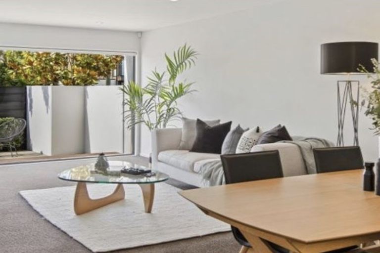 Photo of property in 107 Caledonian Road, St Albans, Christchurch, 8014