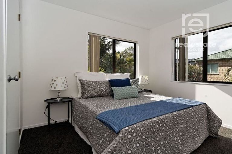 Photo of property in 6 Virginia Street, Henderson, Auckland, 0612