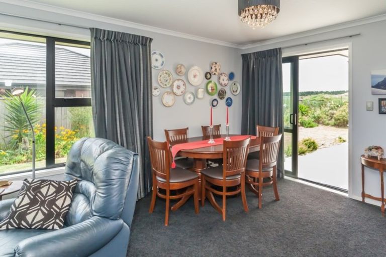 Photo of property in 7 Oxnam Place, Foxton Beach, Foxton, 4815