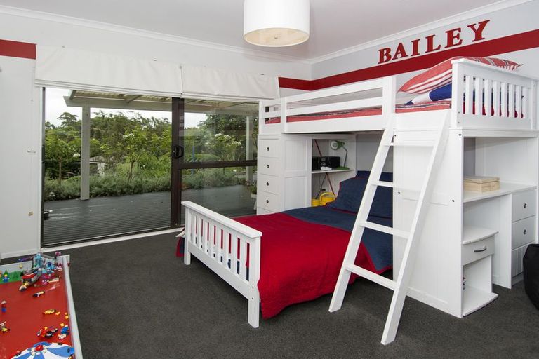 Photo of property in 10 Roger Guy Place, Welcome Bay, Tauranga, 3175