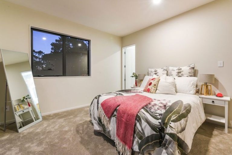 Photo of property in 3 Highway View Lane, Schnapper Rock, Auckland, 0632