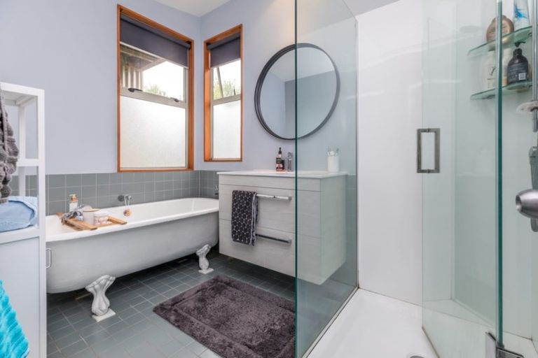 Photo of property in 7 Tipau Street, Torbay, Auckland, 0630