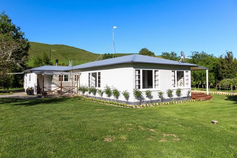 Photo of property in Mangaoranga Road, Eketahuna, 4994