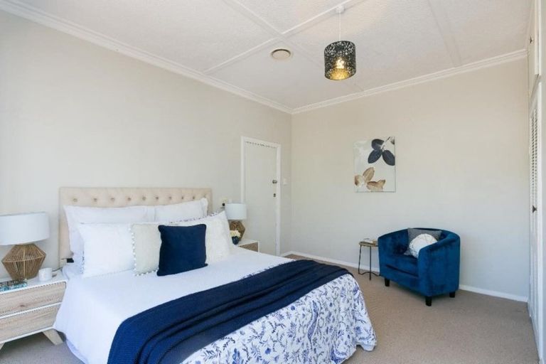 Photo of property in 16 Hudson Street, Island Bay, Wellington, 6023