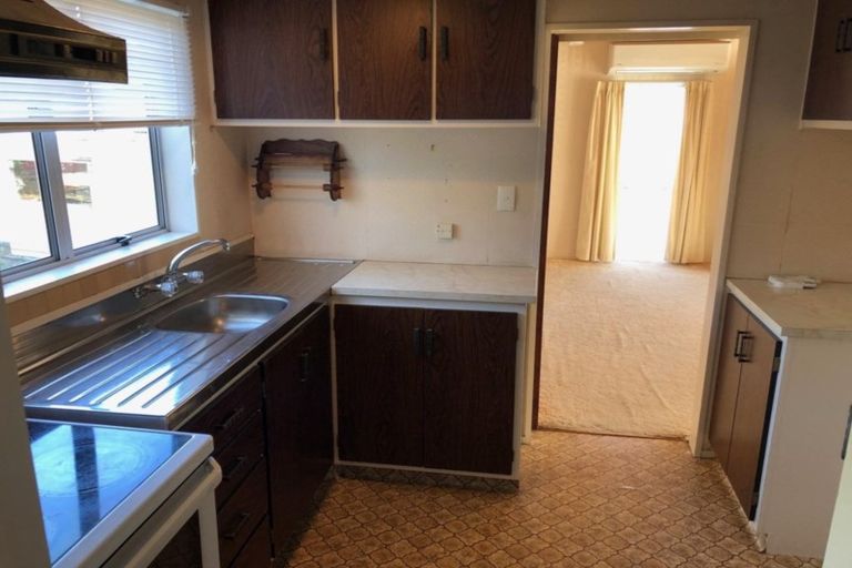 Photo of property in 16 Grant Street, Havelock North, 4130