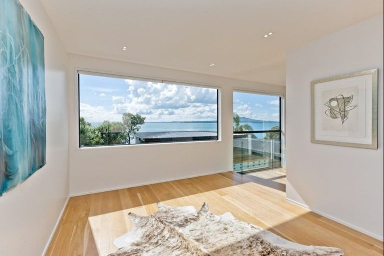 Photo of property in 33 Kitchener Road, Takapuna, Auckland, 0622