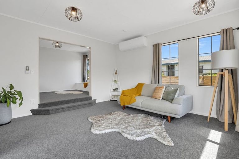 Photo of property in 8a Kaimai Place, Hairini, Tauranga, 3112