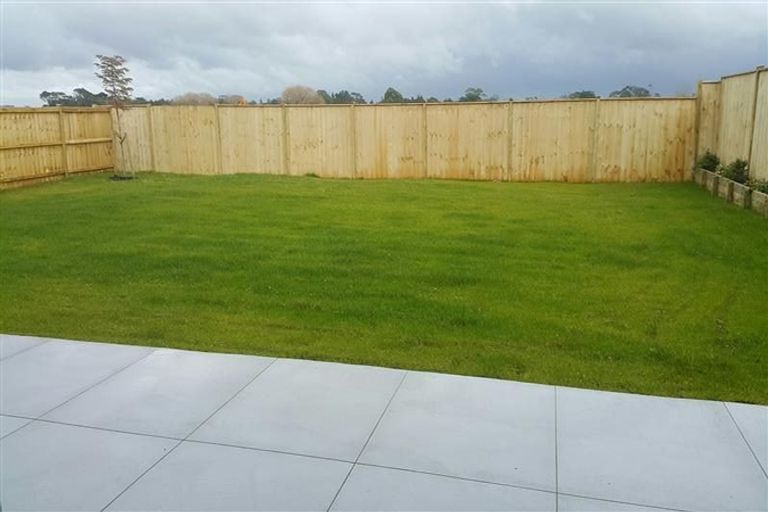 Photo of property in 10 Appaloosa Street, Karaka, Papakura, 2113