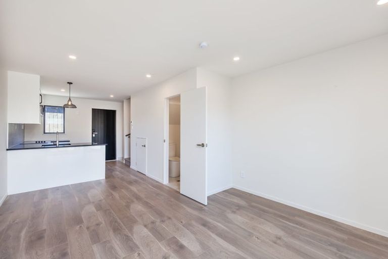 Photo of property in 10/115 Swanson Road, Henderson, Auckland, 0610