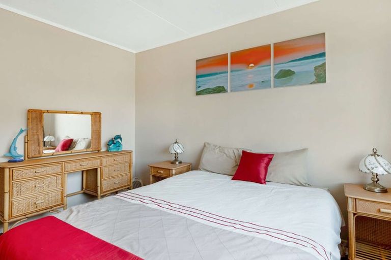 Photo of property in 847 Hokio Beach Road, Hokio Beach, Levin, 5571