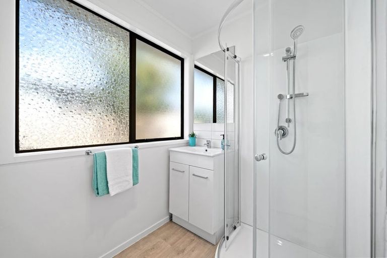 Photo of property in 20a Mckinstry Avenue, Mangere East, Auckland, 2024