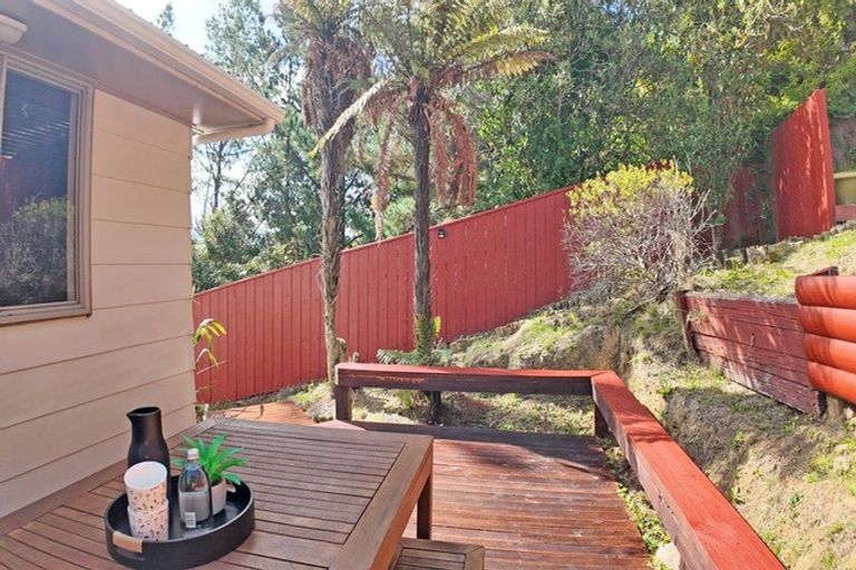 Photo of property in 22b Hillside Drive, Maoribank, Upper Hutt, 5018