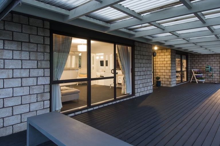 Photo of property in 10 Roger Guy Place, Welcome Bay, Tauranga, 3175