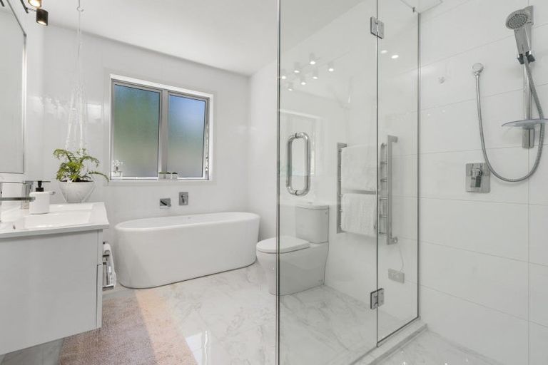 Photo of property in 38 Puriri Park Lane, Waipapa, 0230